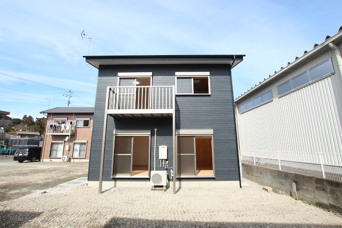 ローソンとなりのブラック「３ＤＫ」 – 四万十市の不動産会社 | 株式会社山沖興産、不動産の賃貸・売買・管理・売却