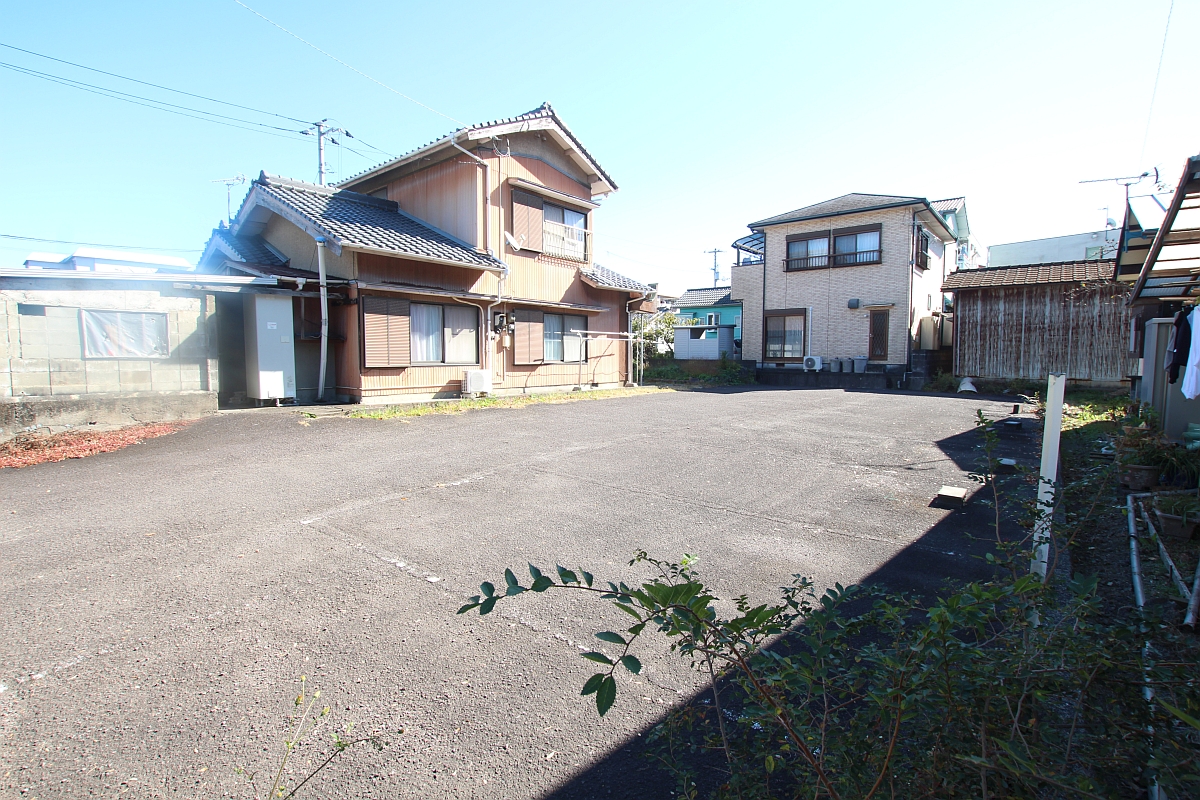 岡ノ下公園駐車場1